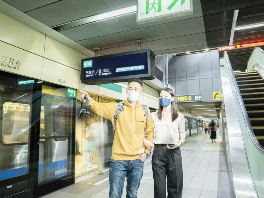 ���_�����_��֮���u��TARTAN�@ʾ������_�����\��ɽվ���ࡣ�Ԫ����L�l�ͱ����c�߮��|��ɫ�����_�����\վ������µĶ���܇վ�Lò