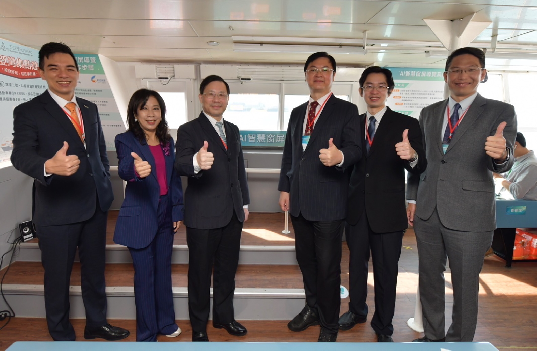 �ɽ�(j��ng)��(j��)�����g(sh��)ָ̎��(d��o)�Ƅ�(d��ng)��͸�^���_(d��)��������I(y��)���g(sh��)�о�Ժ�c������������������춸��ہ����ǻ۶�݆���Ȍ�(d��o)������Micro LED͸���@ʾ������(22)�Ն���(�������_(d��)��늠I(y��ng)�\(y��n)�L(zh��ng)�߿���(j��ng)���¸�������݆��˾�����L(zh��ng)�S��������(j��ng)��(j��)�����L(zh��ng)��ȫ���������и����L(zh��ng)�_�_(d��)������(j��ng)��(j��)�����g(sh��)̎���L(zh��ng)���܄P������Ժ늹�ϵ�y(t��ng)�������L(zh��ng)������)